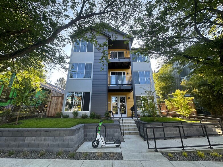 4060 N Montana Ave, Portland, OR for sale - Building Photo - Image 2 of 11