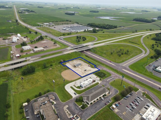 Plus de détails pour 2237 N State St, Fairmont, MN - Commerce de détail à vendre