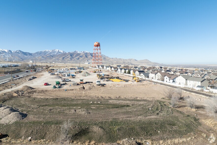 4686 S 6000 W, West Valley City, UT à vendre - Photo du bâtiment - Image 1 de 15