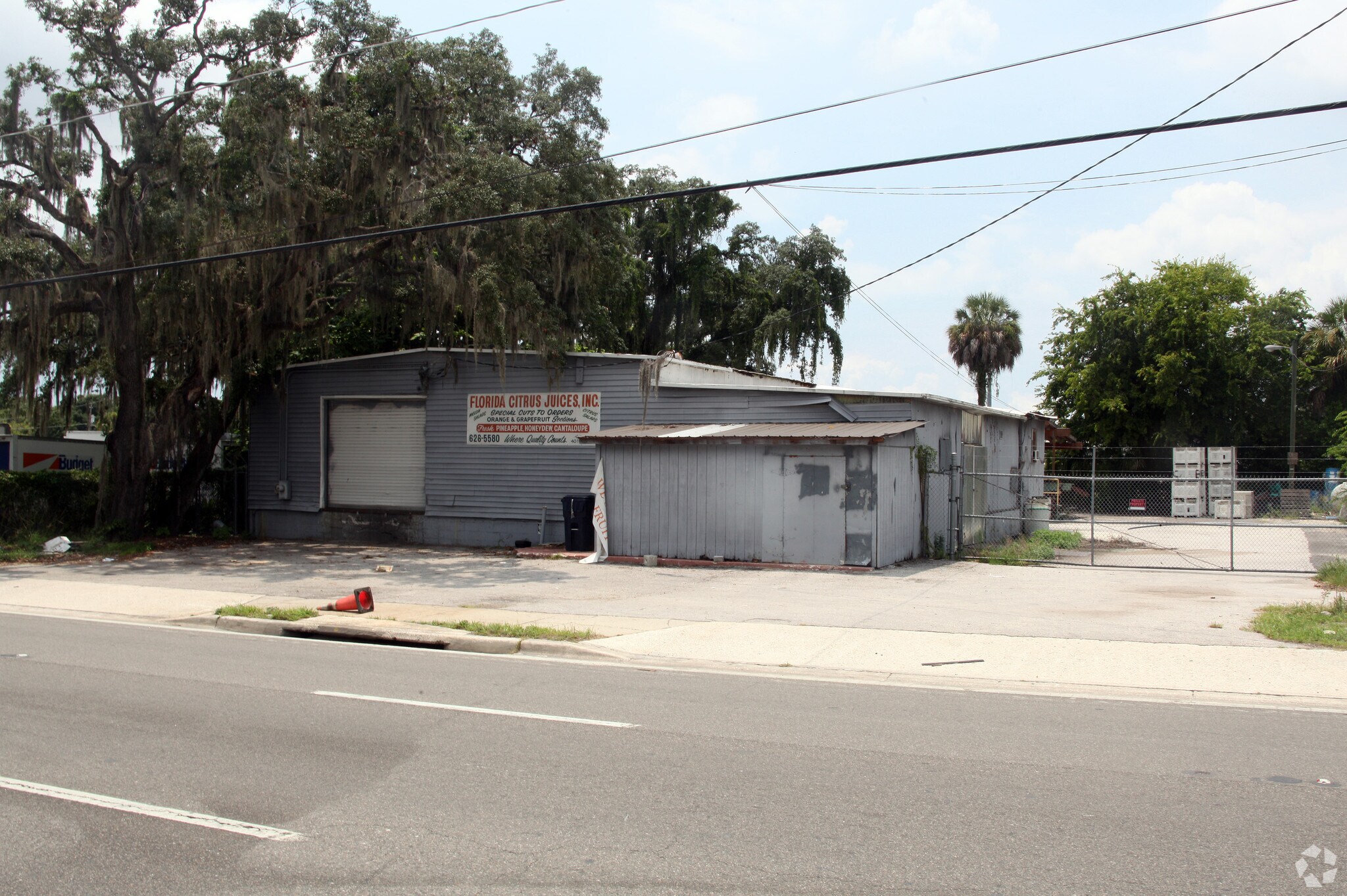 N 40th Street Investment portfolio of 2 properties for sale on LoopNet.ca Building Photo- Image 1 of 8