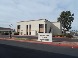 Royale Oaks Plaza - Commercial Real Estate