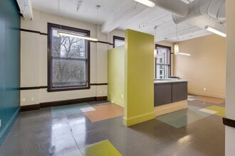 62 N Main St, Memphis, TN for lease Interior Photo- Image 2 of 9