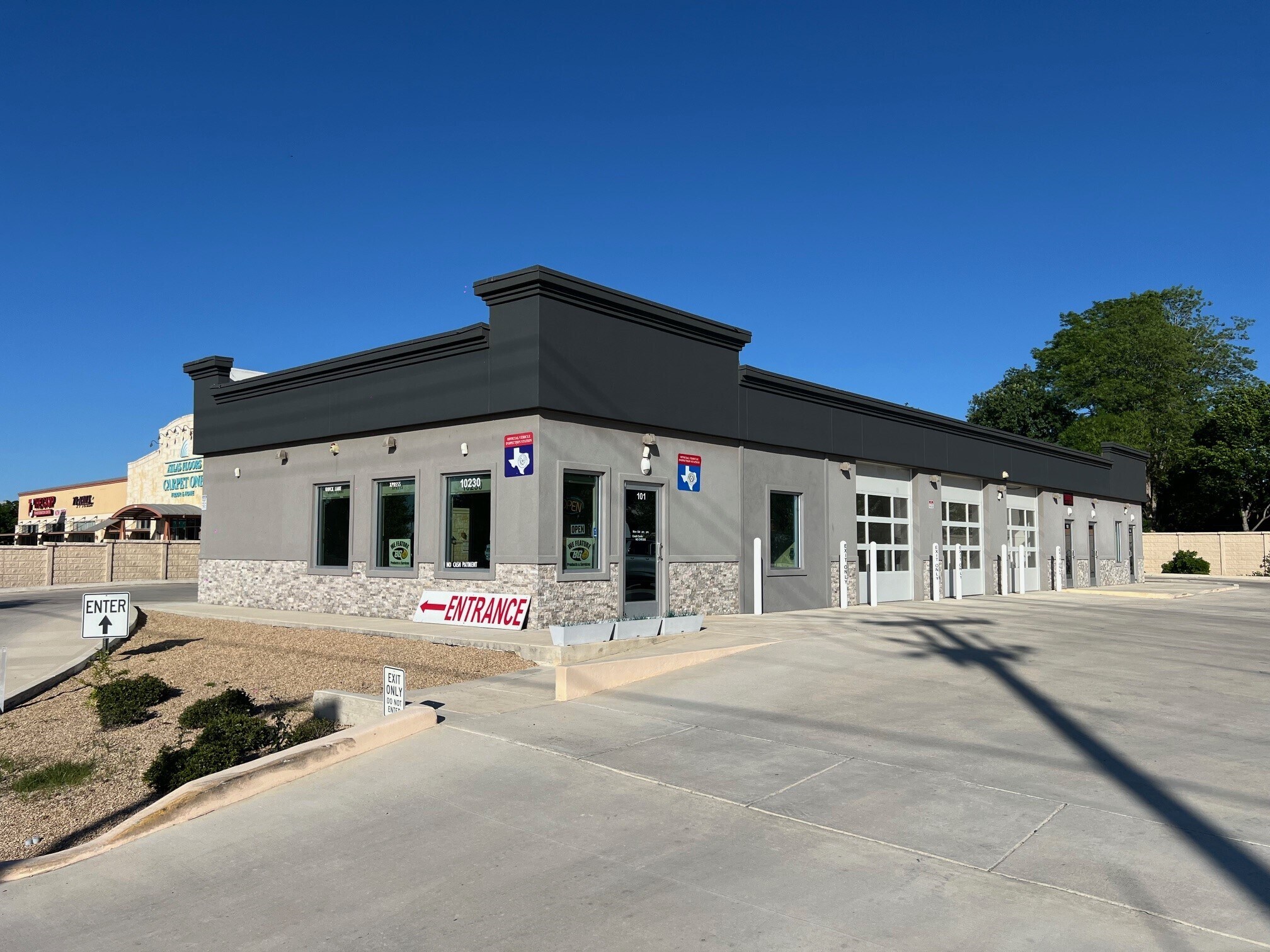 10230 W Loop 1604 N, San Antonio, TX à vendre Photo du bâtiment- Image 1 de 4