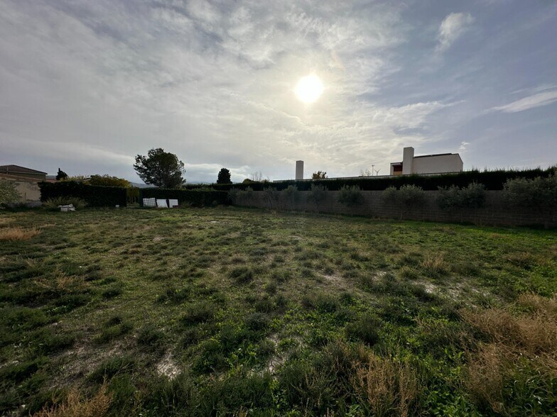 Calle de la Corona de Aragón, 9, Cadrete, Zaragoza à vendre - Photo du bâtiment - Image 2 de 21