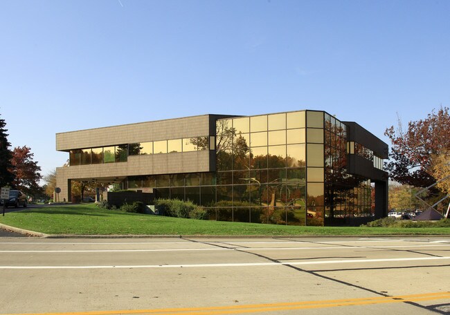 Plus de détails pour 6200 Rockside Woods Blvd, Independence, OH - Bureau à louer