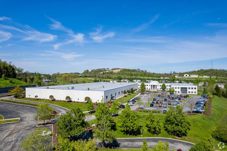 701 Technology Dr, Canonsburg, PA à louer - Photo du bâtiment - Image 2 de 12