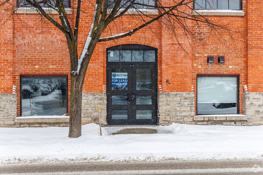 600 N Franklin St, Syracuse, NY à louer - Photo du bâtiment - Image 2 de 4
