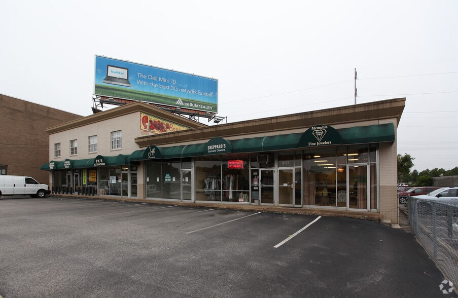 4721-4731 Poplar Ave, Memphis, TN à louer - Photo du bâtiment - Image 3 de 4