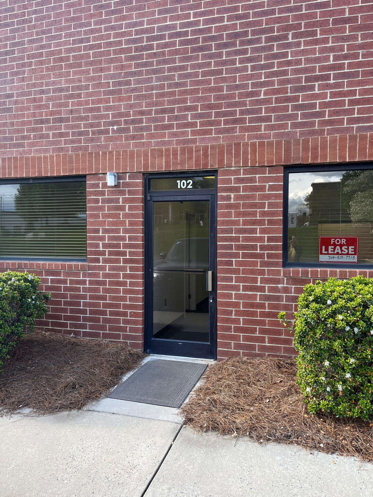 128 Overhill Dr, Mooresville, NC à vendre Photo du bâtiment- Image 1 de 1