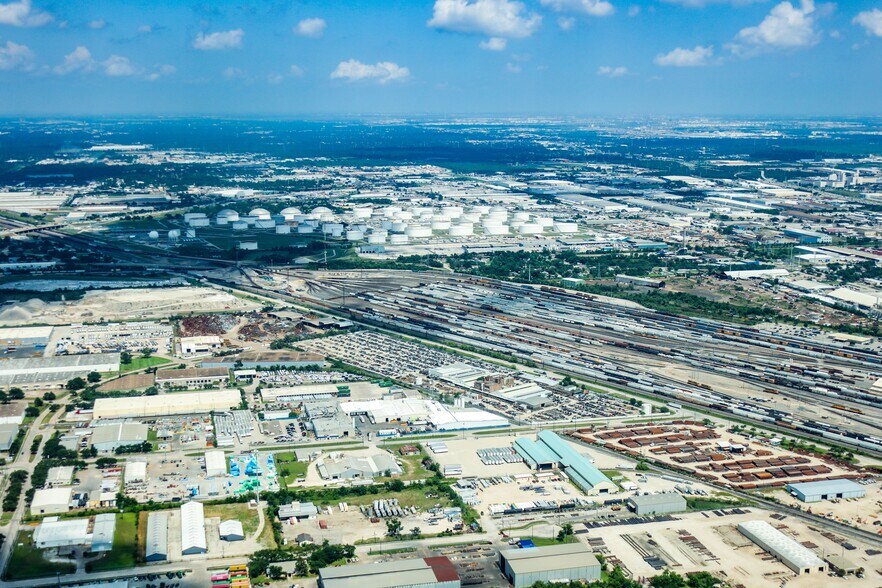 6621 Liberty Rd, Houston, TX à vendre - Photo du bâtiment - Image 3 de 10