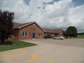 8333 Express Dr, Marion, IL for lease Building Photo- Image 1 of 23