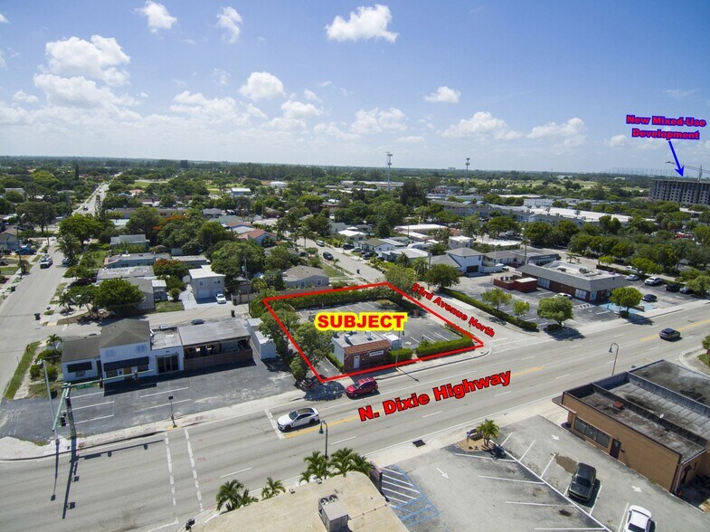 2211 N Dixie Hwy, Lake Worth, FL à vendre - Photo du bâtiment - Image 3 de 12