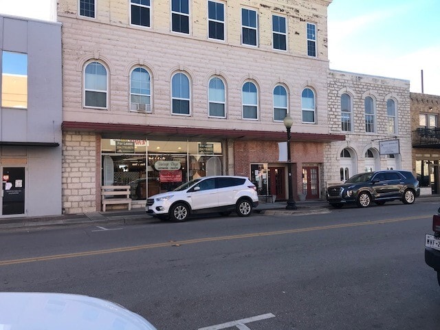 213 E Central Ave, Belton, TX for lease Primary Photo- Image 1 of 9