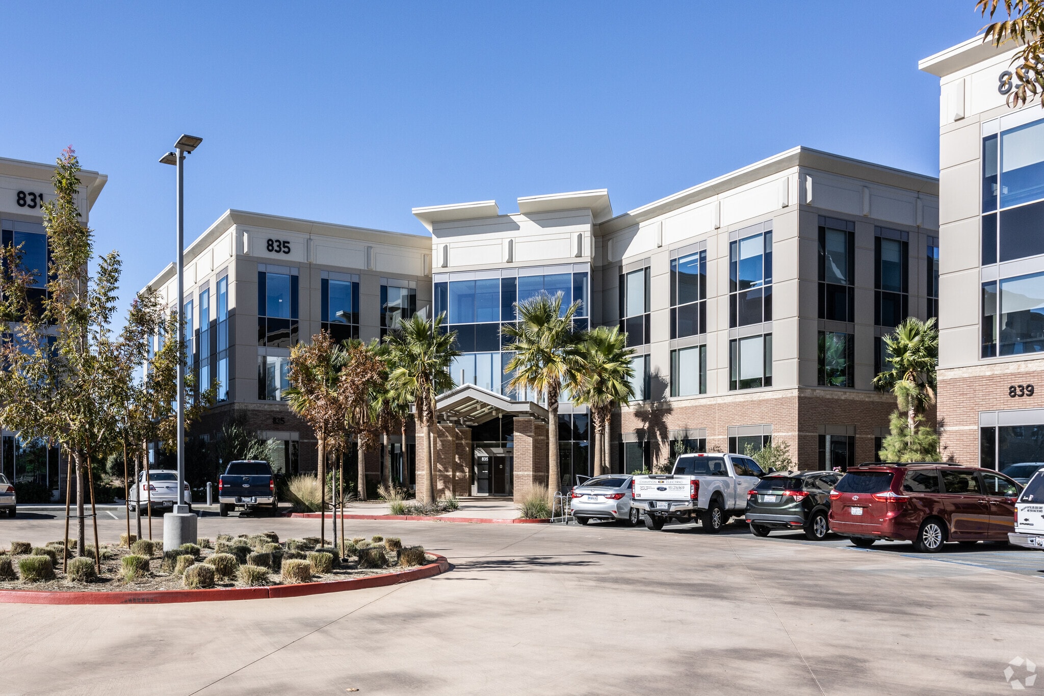 835 Highland Springs Ave, Beaumont, CA for lease Primary Photo- Image 1 of 6