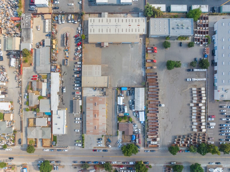 9150 Olive Dr, Spring Valley, CA for lease - Building Photo - Image 2 of 3