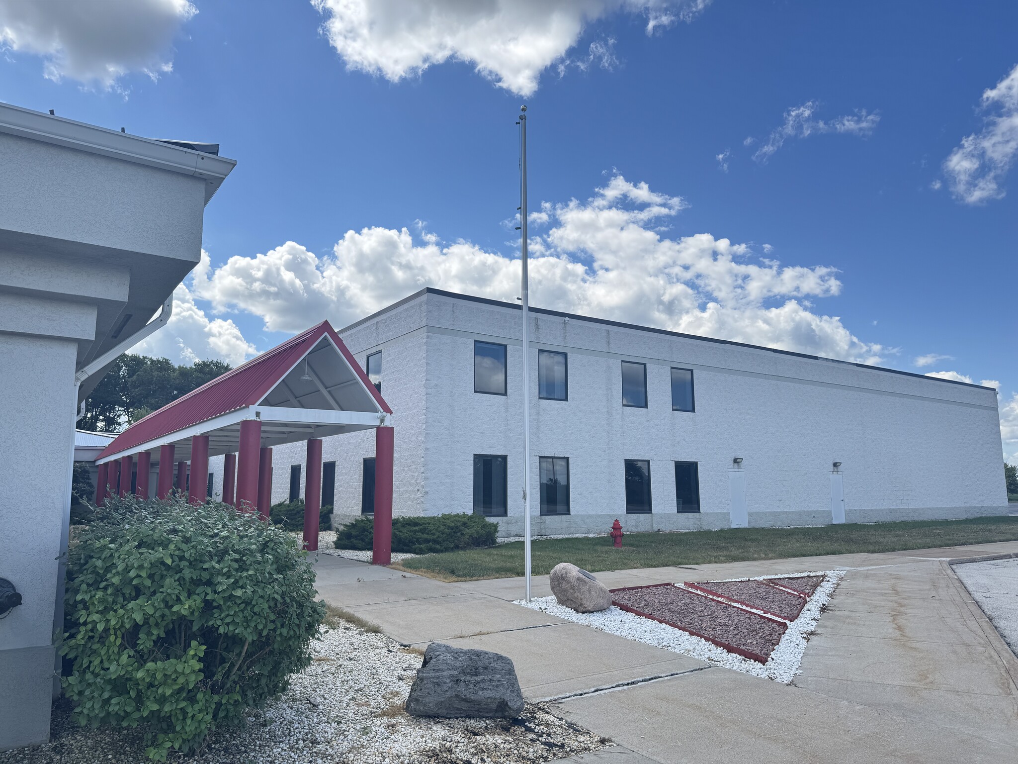 27681 Cummings Rd, Millbury, OH for lease Building Photo- Image 1 of 12