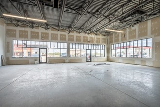 8120 44 St, Lloydminster, AB for lease Building Photo- Image 1 of 10