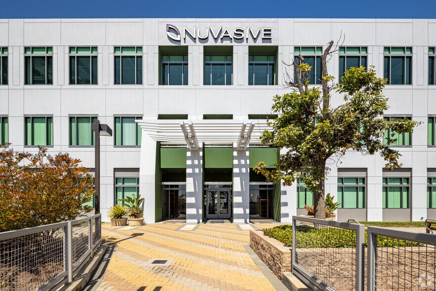 65 Enterprise, Aliso Viejo, CA à louer - Photo du bâtiment - Image 2 de 8