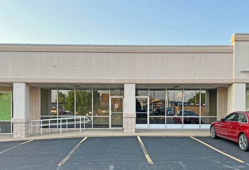 202-338 N Massey Blvd, Nixa, MO for lease - Building Photo - Image 2 of 37