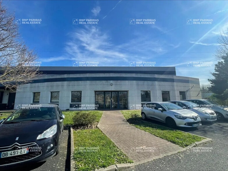 Flex in Lisses for lease - Building Photo - Image 3 of 11