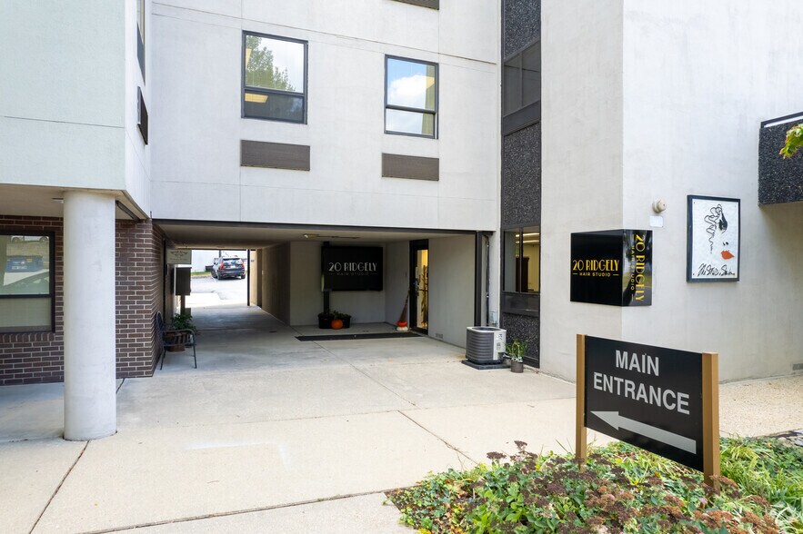 20 Ridgely Ave, Annapolis, MD à louer - Photo du bâtiment - Image 3 de 7