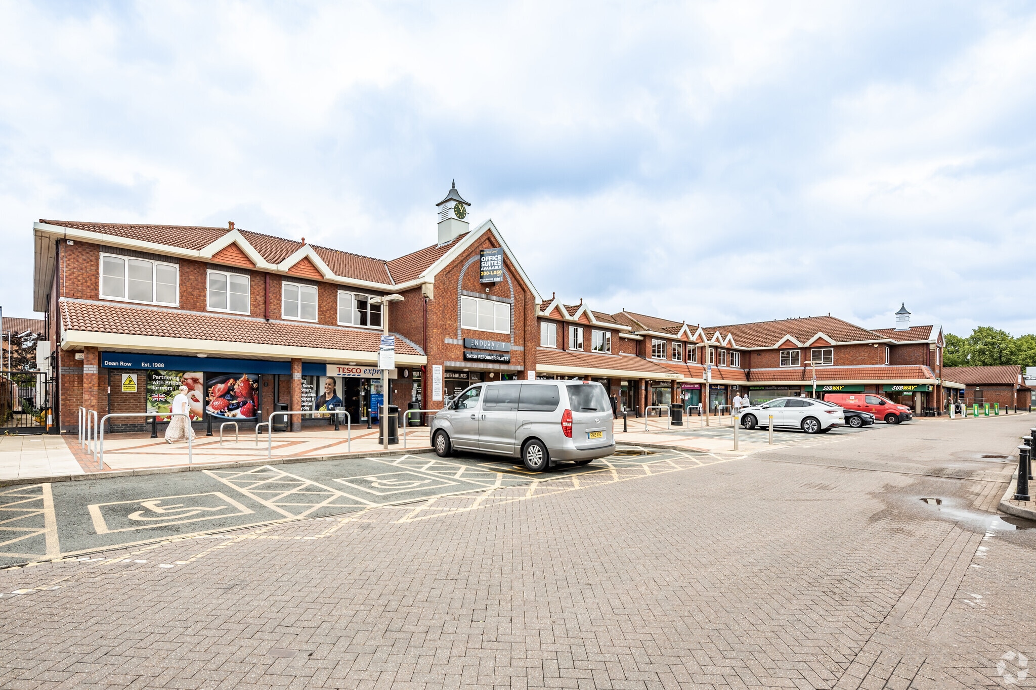 Dean Row Rd, Wilmslow for lease Primary Photo- Image 1 of 3