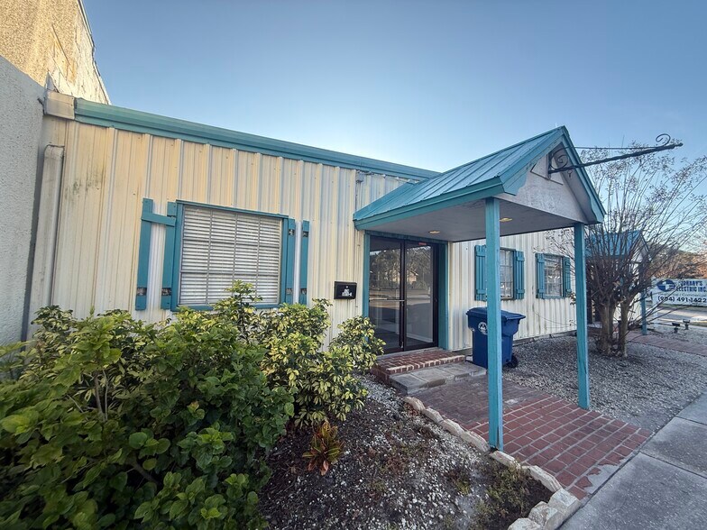 528 S 8th St, Fernandina Beach, FL à louer - Photo du bâtiment - Image 3 de 40