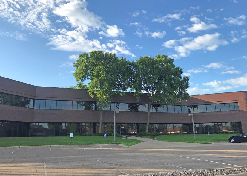 1333 Northland Dr, Mendota Heights, MN for lease - Primary Photo - Image 1 of 7