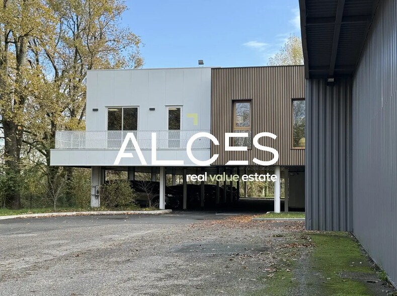 Office in Bruges for lease - Building Photo - Image 1 of 4