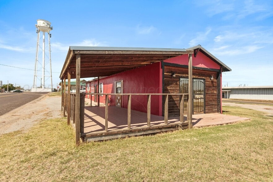 117 E Railroad Ave, Shamrock, TX for sale - Building Photo - Image 3 of 21