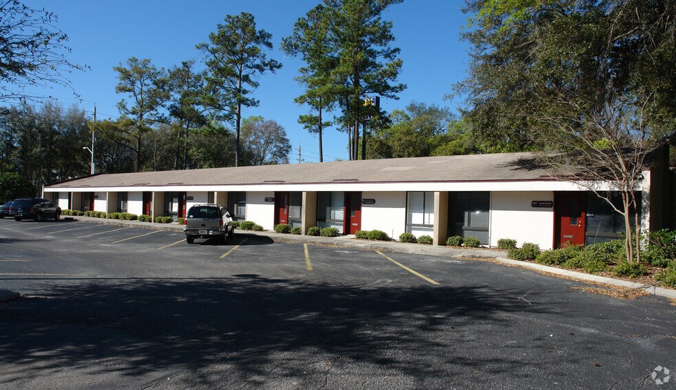 3033 Hartley Rd, Jacksonville, FL for lease - Building Photo - Image 2 of 4