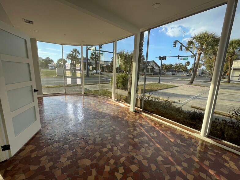 201 E Main St, Leesburg, FL à louer - Photo du bâtiment - Image 3 de 15