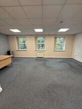 First Ave, Burton On Trent for lease Interior Photo- Image 2 of 3