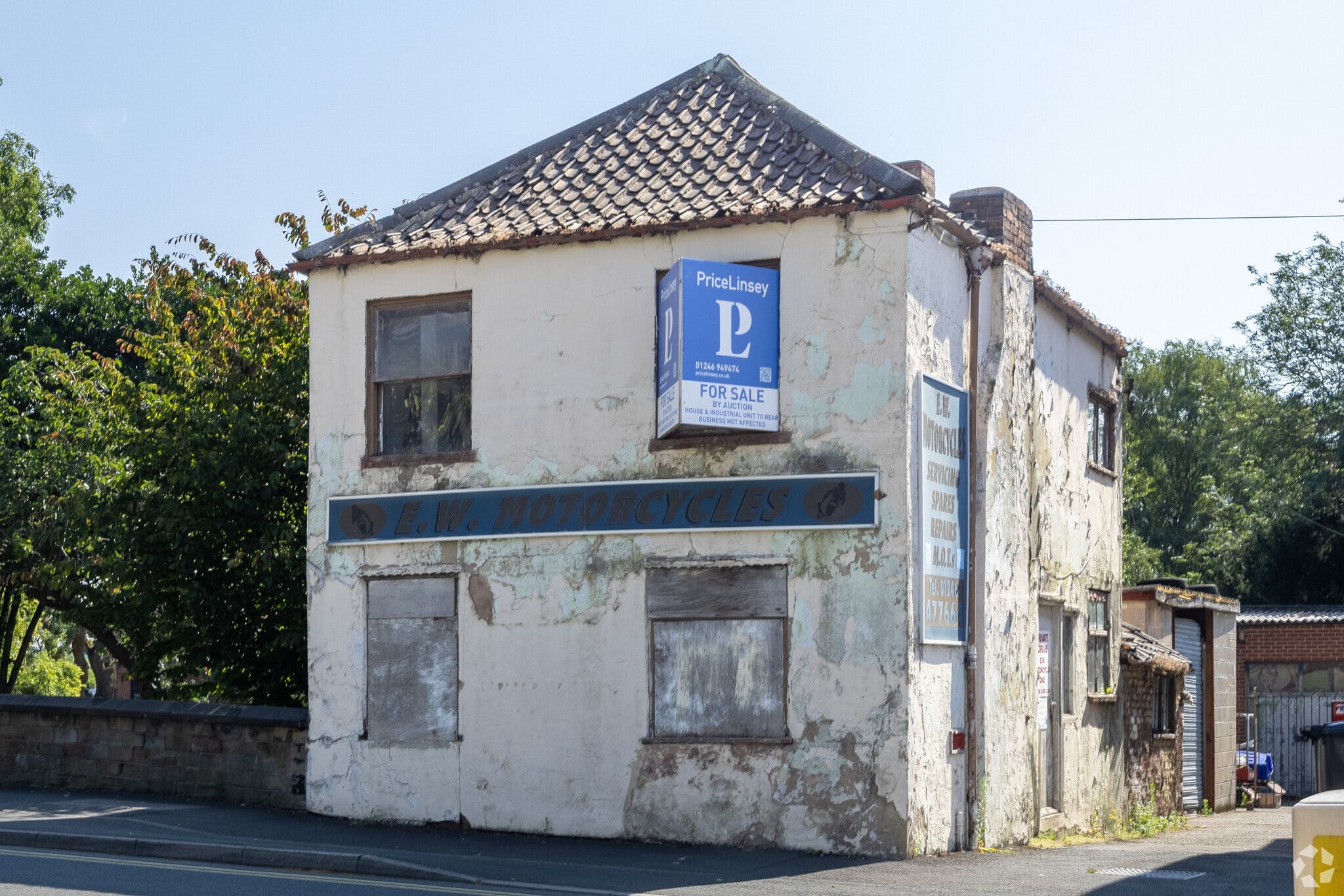 44 Duke St, Staveley for sale Primary Photo- Image 1 of 3