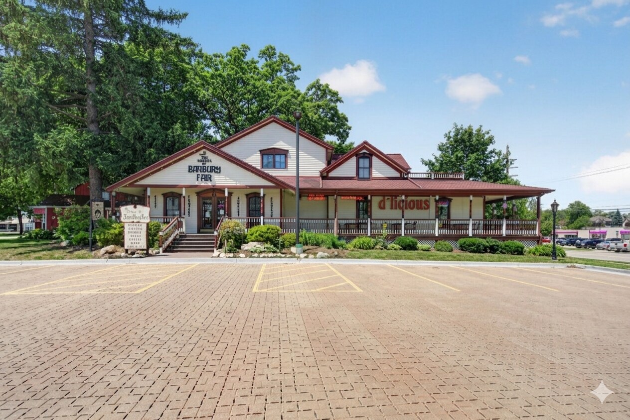 211 W Railroad Ave, Bartlett, IL à vendre Photo du bâtiment- Image 1 de 57