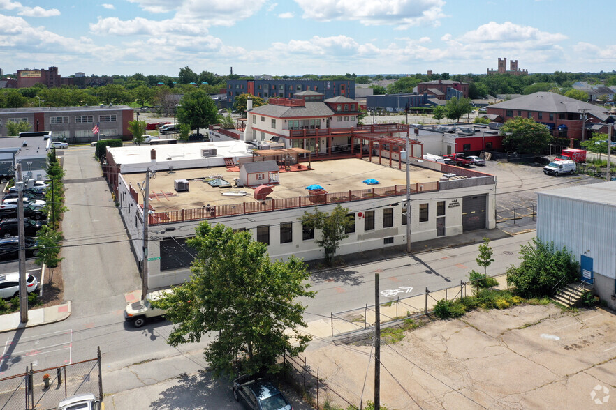 945 Westminster St, Providence, RI for lease - Building Photo - Image 2 of 19
