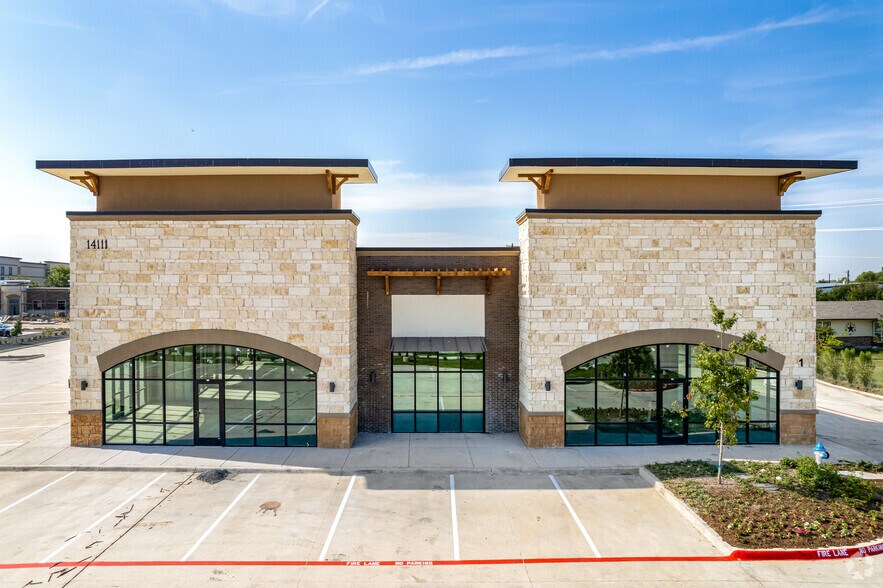 14111 King Rd, Frisco, TX à louer - Photo du bâtiment - Image 3 de 31