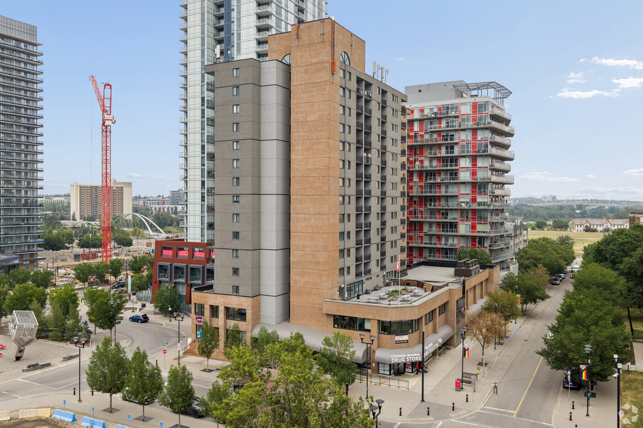 602 8 Av SE, Calgary, AB à louer Photo du bâtiment- Image 1 de 6