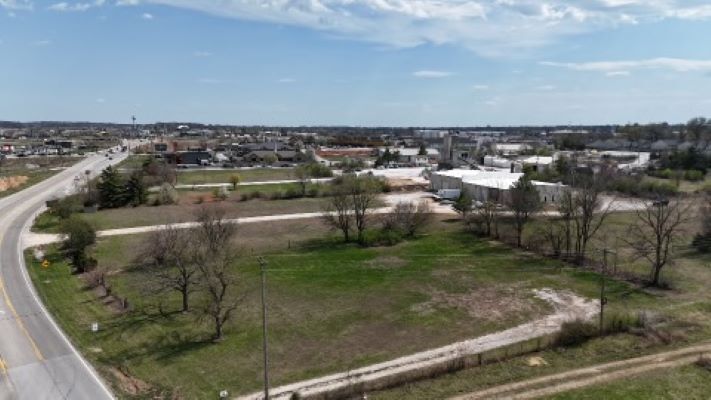 2488 W State Highway CC, Ozark, MO à vendre - Photo du bâtiment - Image 3 de 3