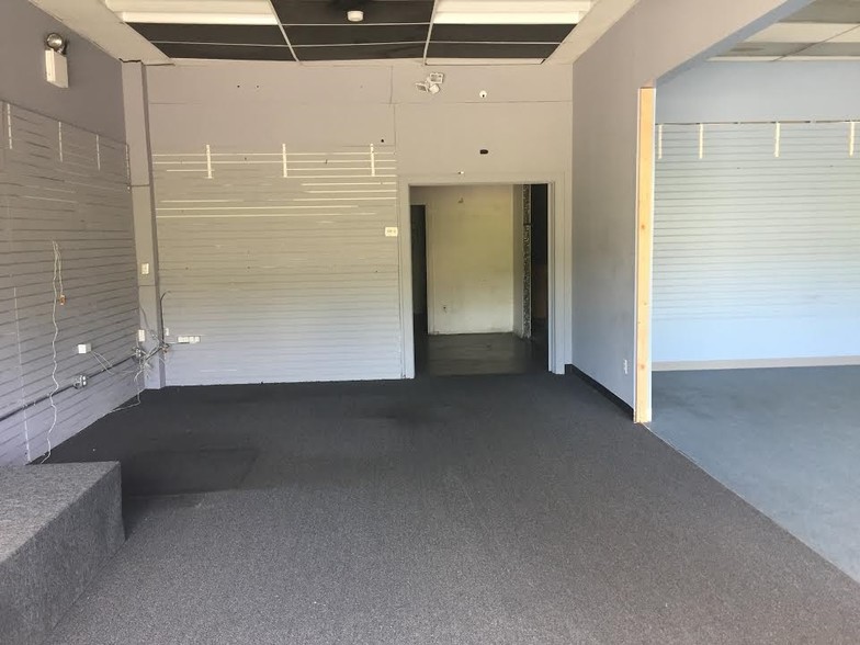 670 Central Park Ave, Yonkers, NY for lease - Building Photo - Image 3 of 13