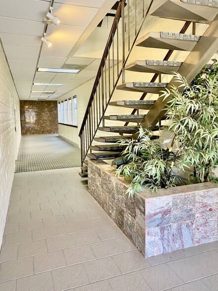 480 S California Ave, Palo Alto, CA for lease - Building Photo - Image 3 of 9