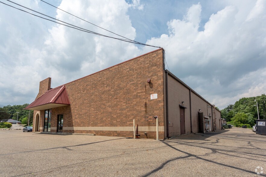 3459-3485 Massillon Rd, Green, OH à louer - Photo du bâtiment - Image 2 de 3