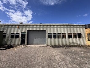 Spring Ln S, Malvern for lease Building Photo- Image 1 of 4