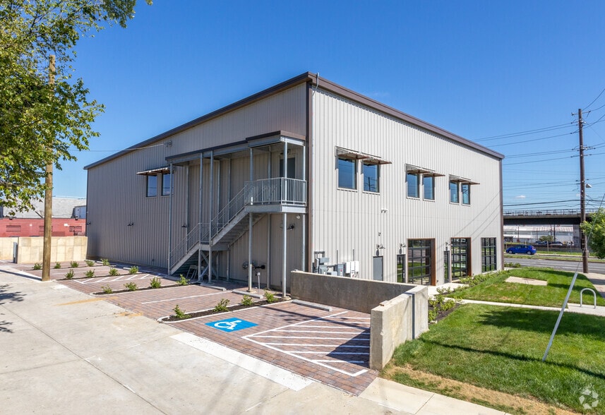 3451 Benning Rd NE, Washington, DC à louer - Photo du bâtiment - Image 2 de 11