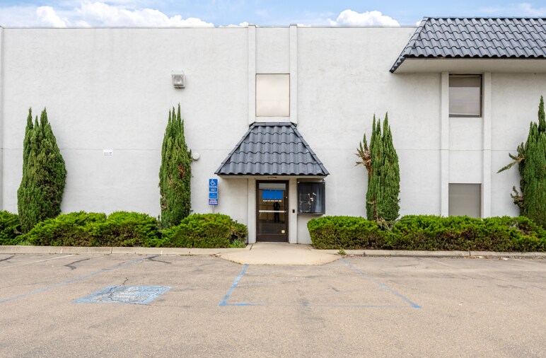 7901 Vickers St, San Diego, CA à vendre - Photo du bâtiment - Image 2 de 60