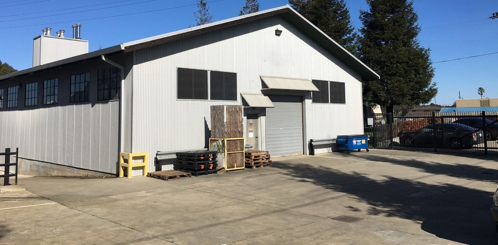3701 Collins Ave, Richmond, CA for lease - Building Photo - Image 3 of 5