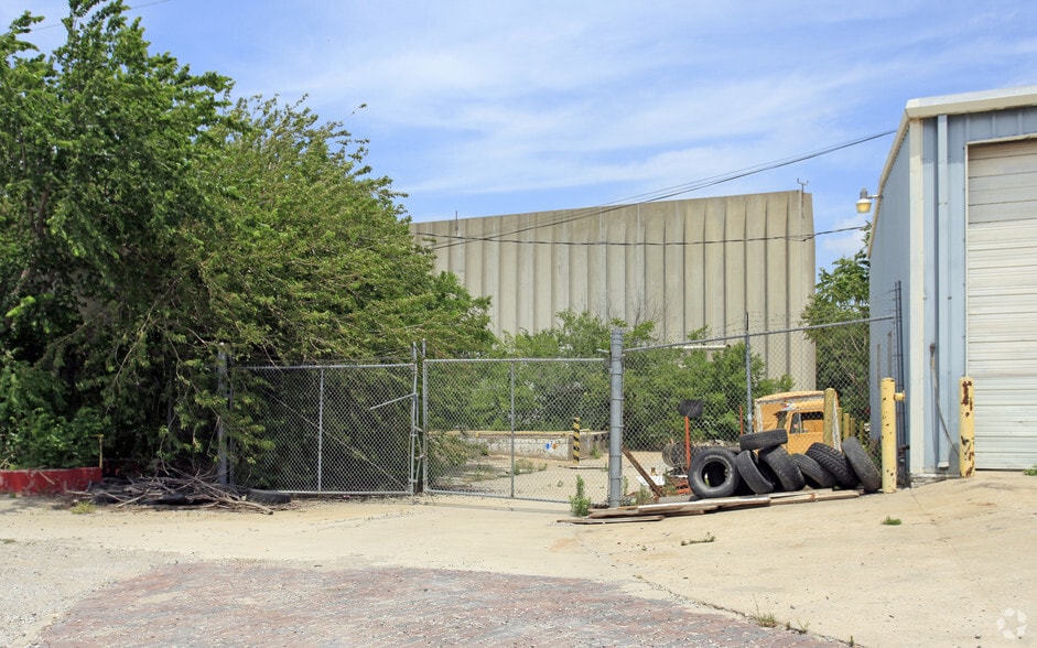 Oklahoma National Stockyards portfolio of 18 properties for sale on LoopNet.ca - Building Photo - Image 3 of 18