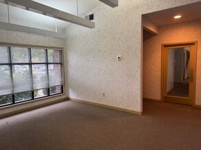 1301 Medical Dr, Fayetteville, NC for lease Interior Photo- Image 2 of 7