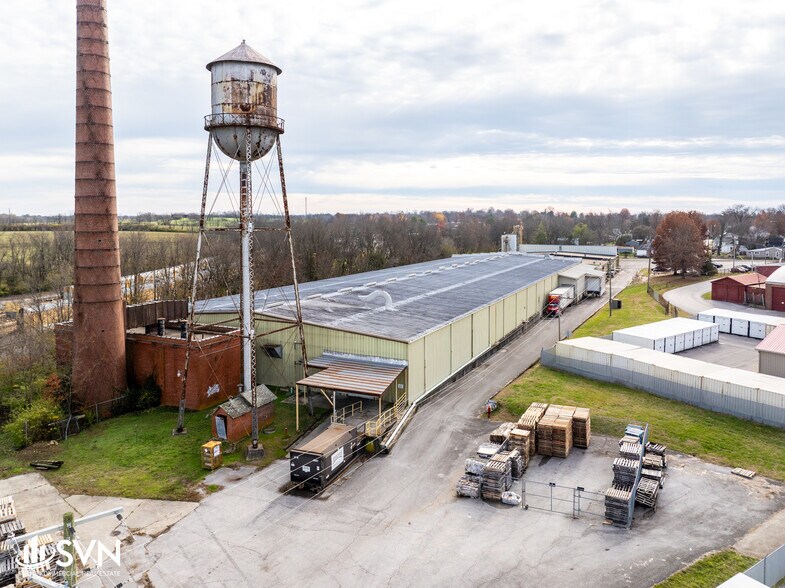 1750 17th St, Paris, KY à louer - Photo du bâtiment - Image 1 de 36