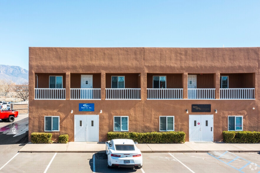 6010 Midway Park Blvd NE, Albuquerque, NM à vendre - Photo du bâtiment - Image 2 de 5